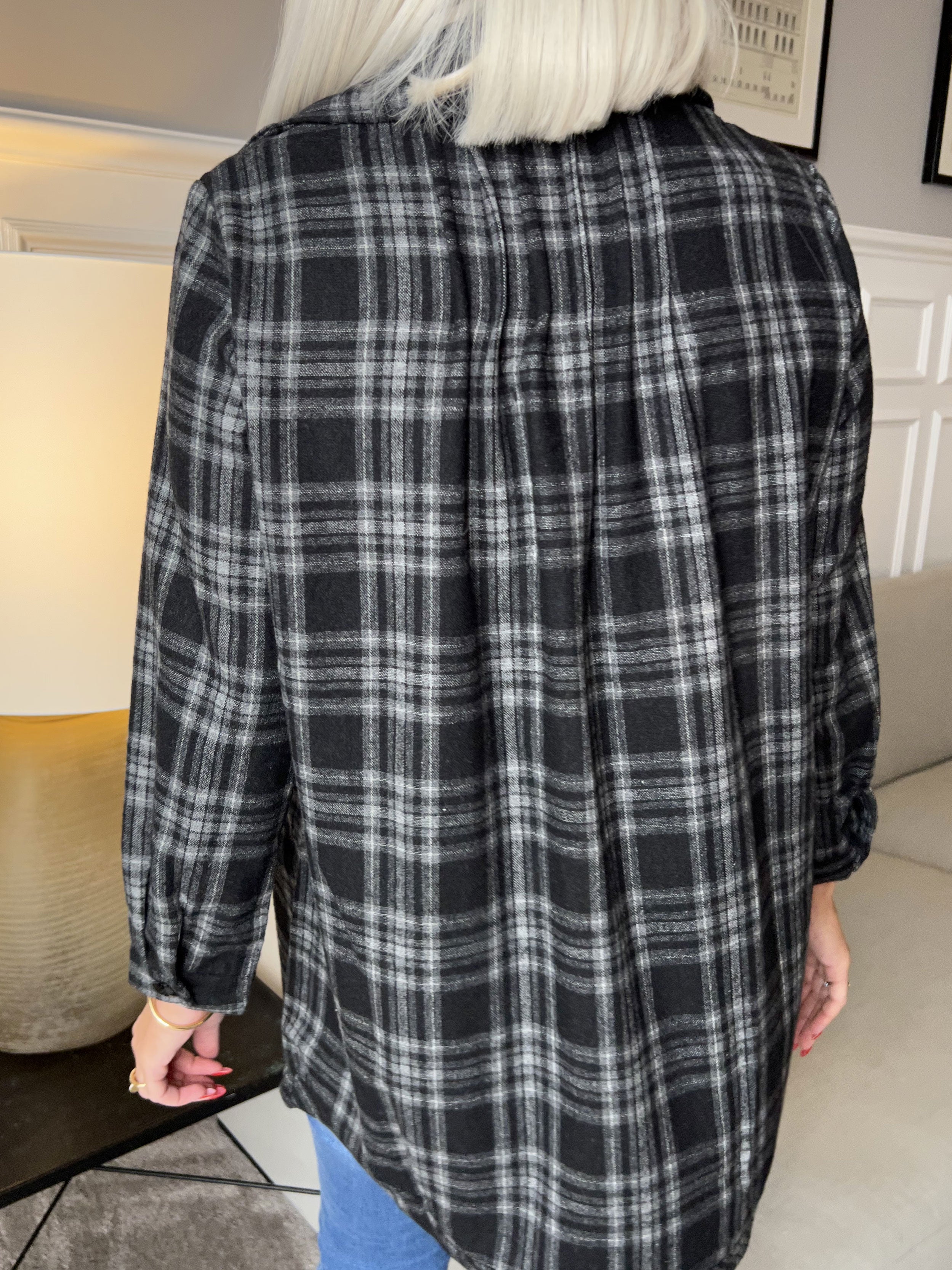 Sandra - Blød ternet skjorte i uld